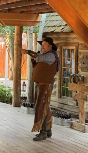 Pre-Show At The Bar T 5 Covered Wagon Cookout